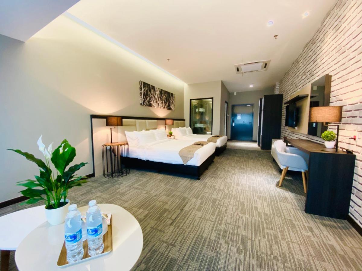 Glex Hotel Signature جوهر بهرو المظهر الخارجي الصورة