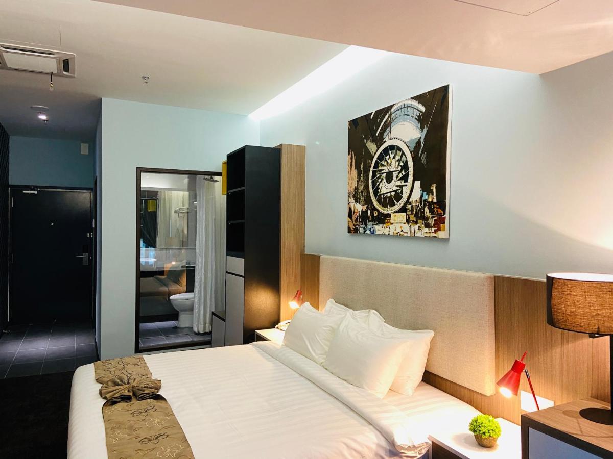 Glex Hotel Signature جوهر بهرو المظهر الخارجي الصورة