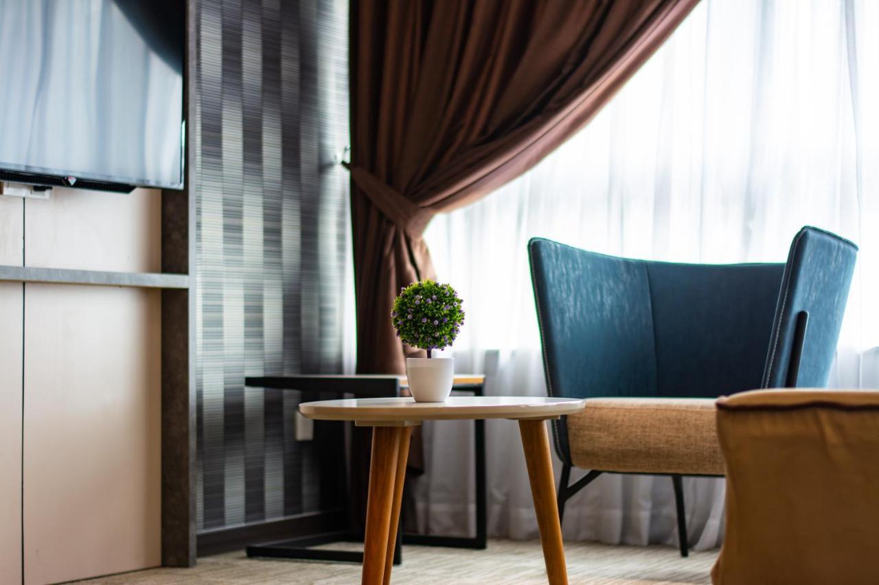 Glex Hotel Signature جوهر بهرو المظهر الخارجي الصورة