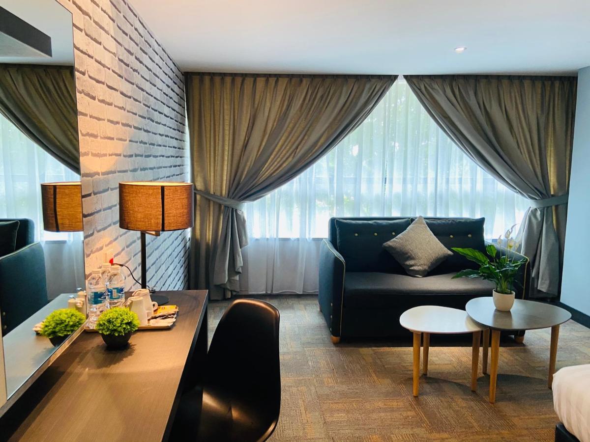 Glex Hotel Signature جوهر بهرو المظهر الخارجي الصورة